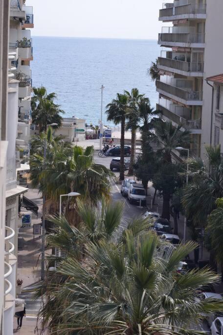 Beautiful Apartment Design Next To The Sea Antibes Exterior photo